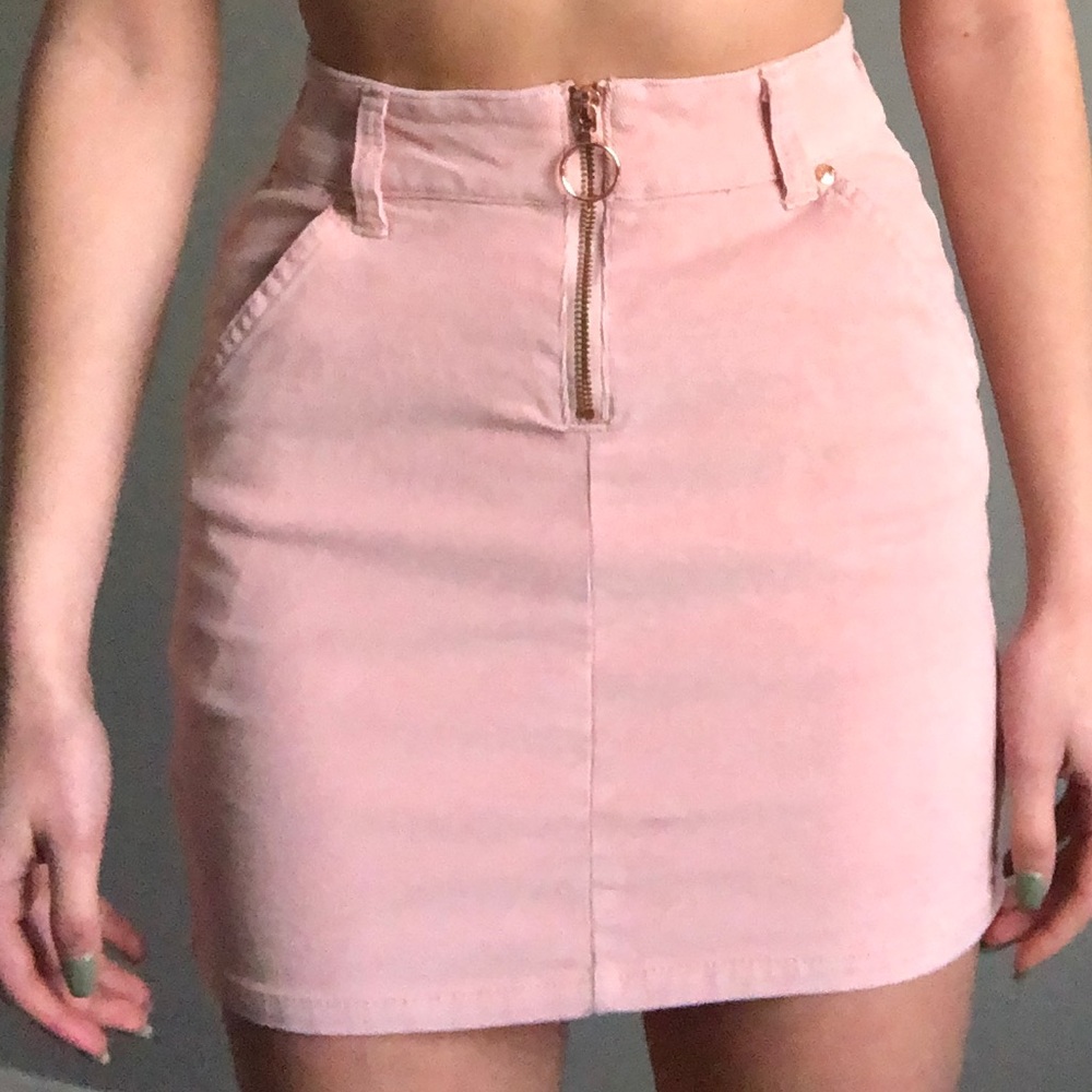 guess baby pink zip up mini skirt